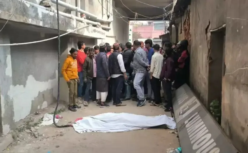 निर्माणाधीन बिल्डिंग से गिरकर मजदूर की मौत, सुरक्षा लापरवाही पर उठे सवाल