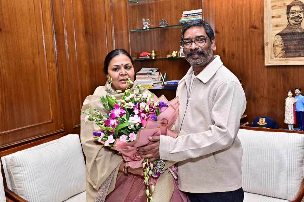 सीएम से मंत्री दीपिका पांडेय ने की शिष्टाचार भेंट, कई विधायकों ने भी दी नए साल की बधाईयां