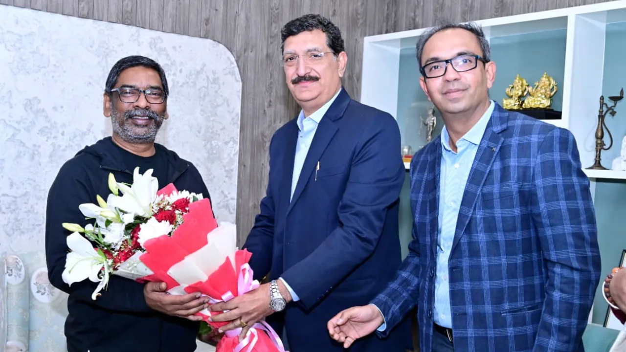 मुख्यमंत्री हेमंत सोरेन से PVNL के CEO ने की शिष्टाचार भेंट, बिजली उत्पाद में सरकार के सहयोग का जताया आभार