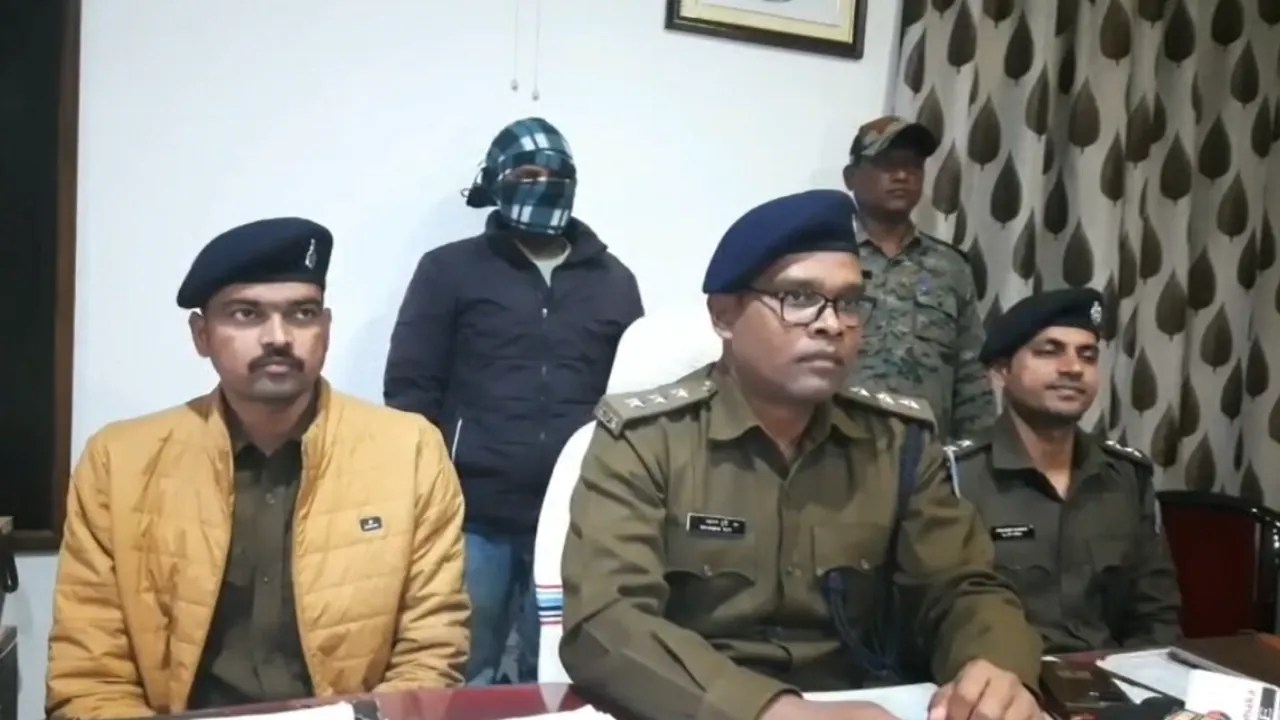 रिटायर्ड बैंककर्मी से 16 लाख 92 हजार रुपये की ठगी करने वाले एक और साइबर अपराधी को पुलिस ने दबोचा