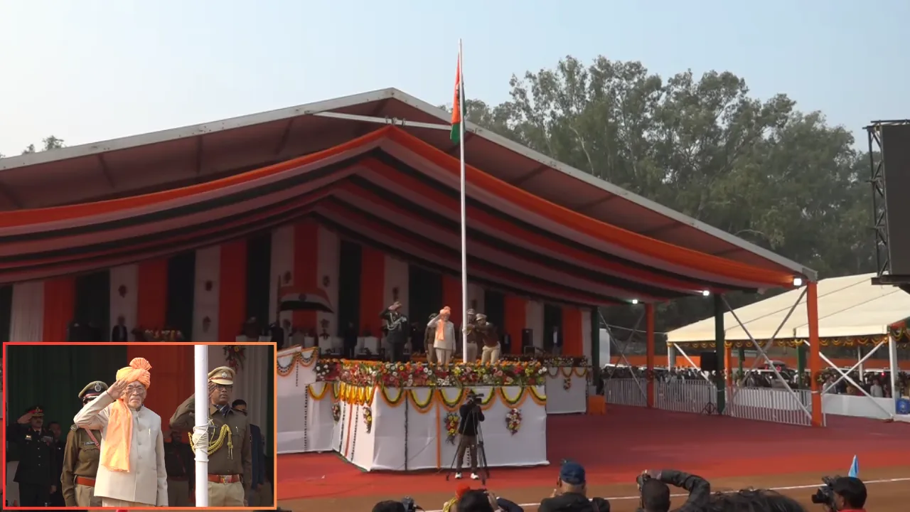रांची के मोरहाबादी मैदान में राज्यपाल संतोष कुमार गंगवार ने किया झंडोत्तोलन
