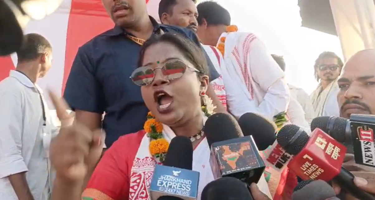 आदिवासी नेता निशा भगत ने लगाया आरोप, पार्टियों के दलाल कर रहे आदिवासी समाज को गुमराह
