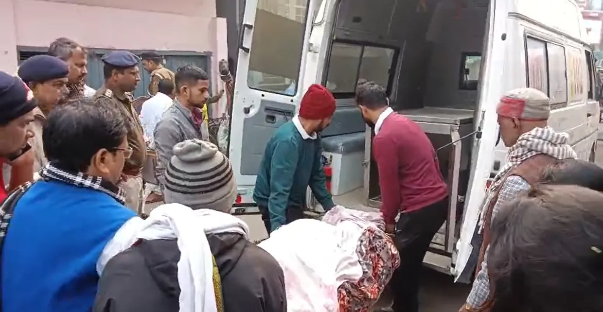 वारदात : धारदार हथियारों से घर में घुसकर बदमाशों ने किया हमला, एक महिला की मौत