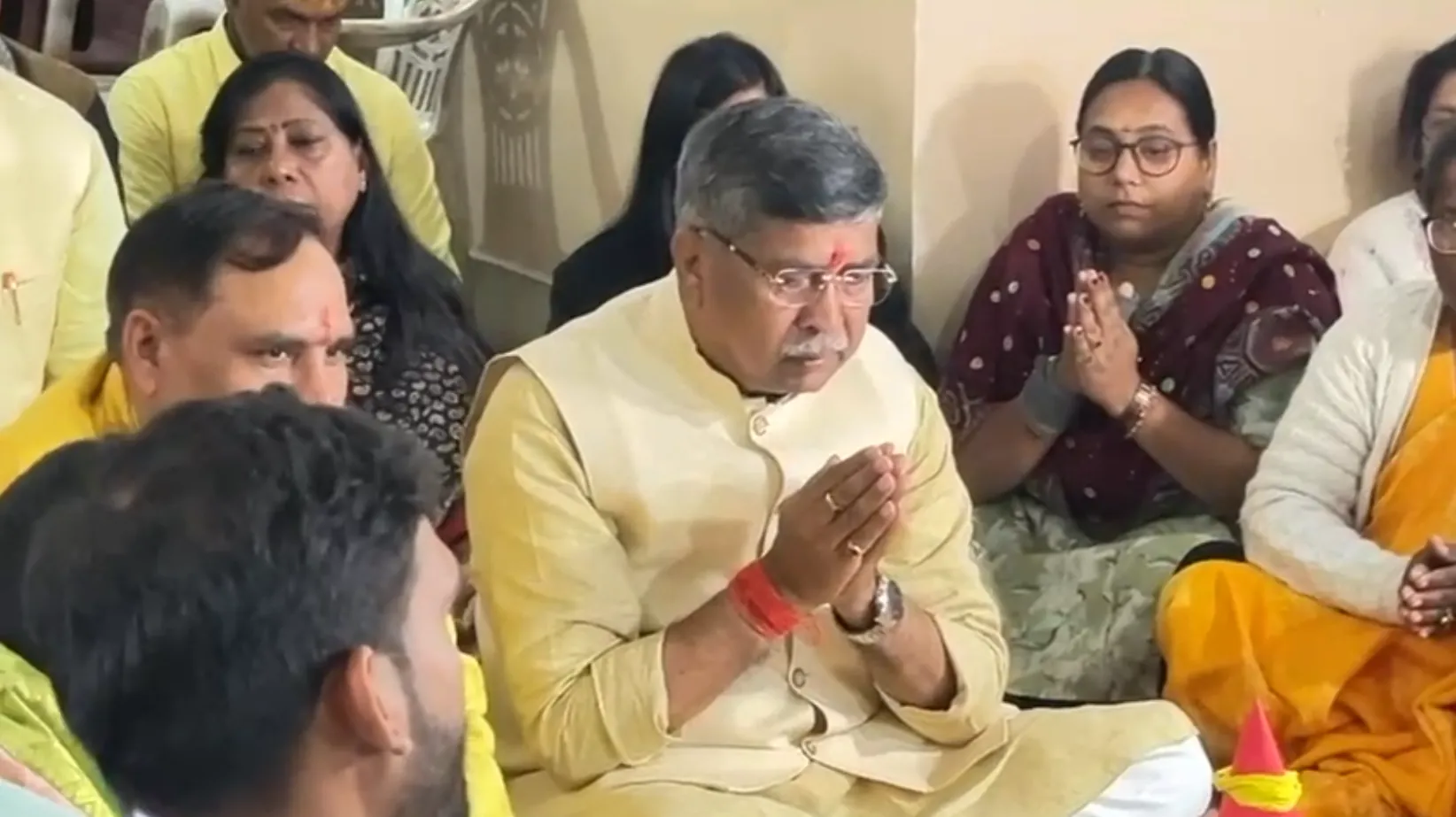 आदित्य साहू का पार्टी कार्यालय में पूजा-विधान सम्पन्न, ग्रहण किया प्रदेश अध्यक्ष का पदभार 