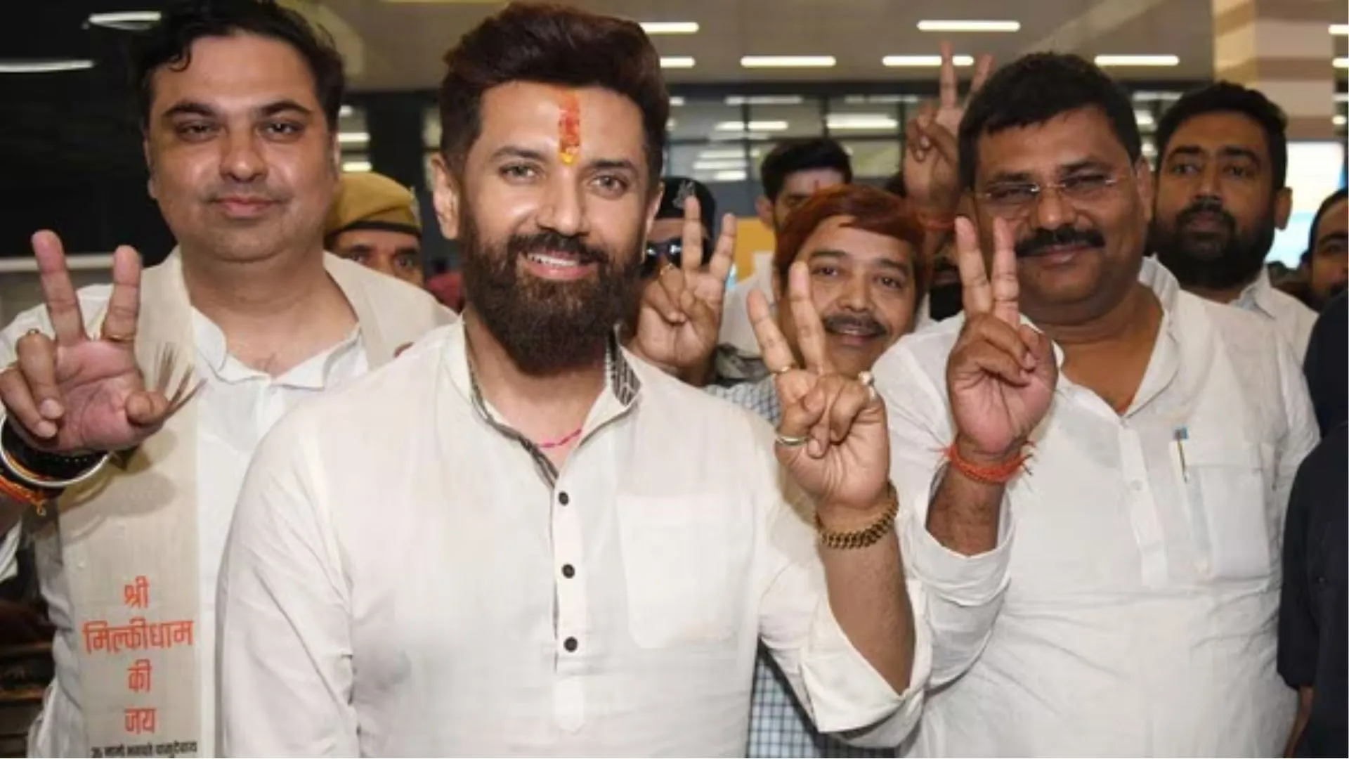 जीत के बाद चिराग का RJD पर कटाक्ष, "18 नवंबर को शपथ लेने की बात कहना अहंकार की पराकाष्ठा"