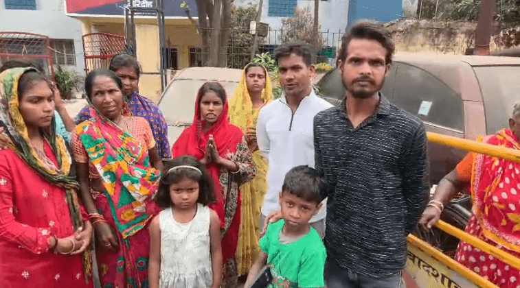  Giridih: अजय दास हत्याकांड के आरोपियों को आजीवन कारावास की मांग, परिजनों ने की थाना प्रभारी से मुलाकात