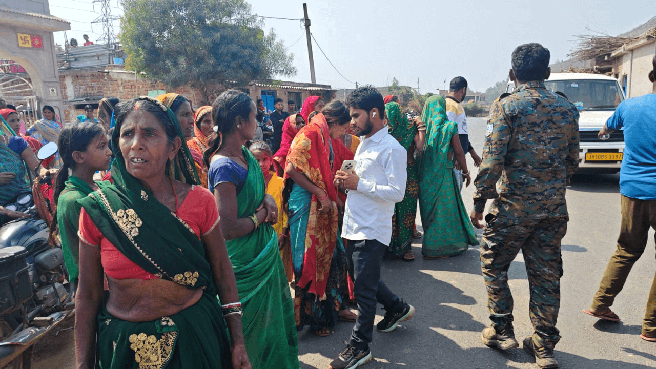 Giridih में विजय हत्या कांड पर फिर भड़का आक्रोश, आरोपी के पिता का शव गांव लाने पर बवाल