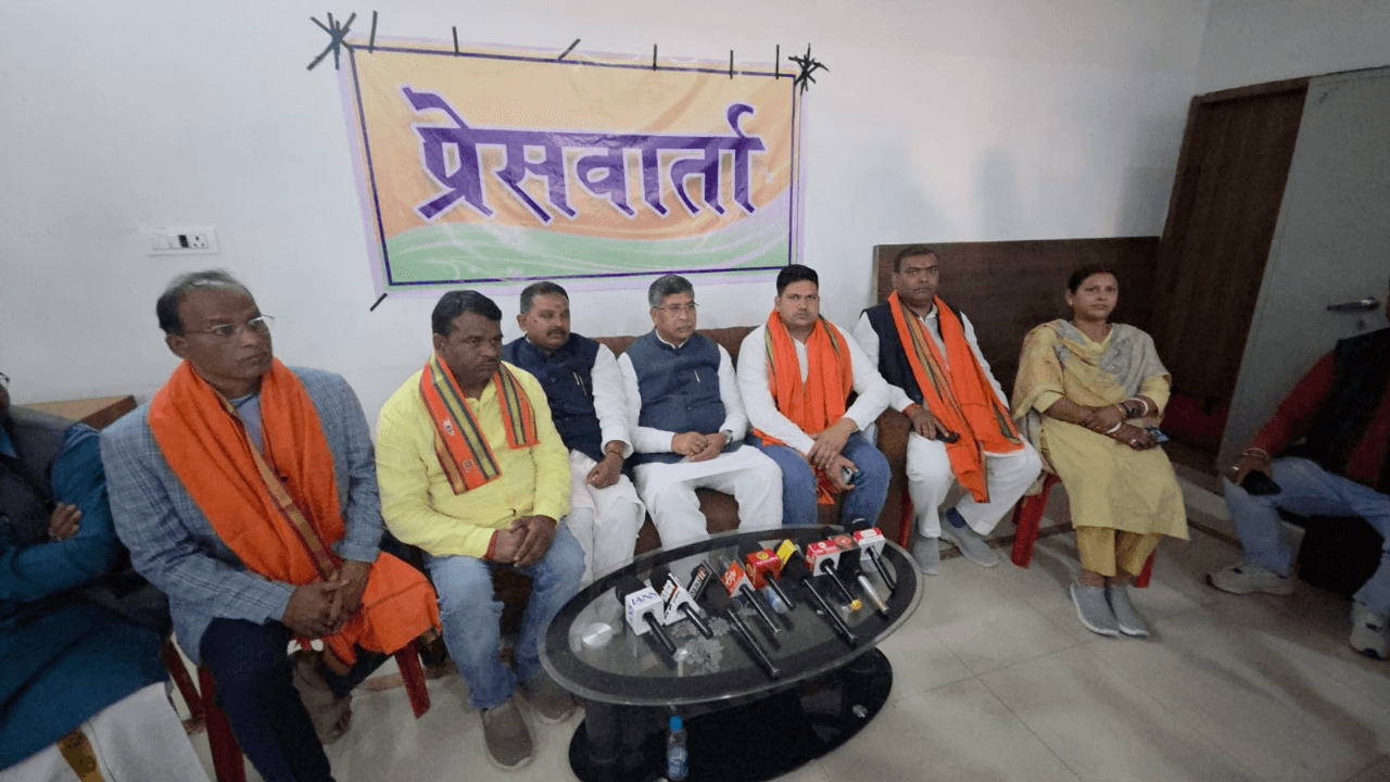  मेयर प्रत्याशी शैलेन्द्र चौधरी के समर्थन में गिरिडीह पहुंचे BJP प्रदेश अध्यक्ष आदित्य साहू