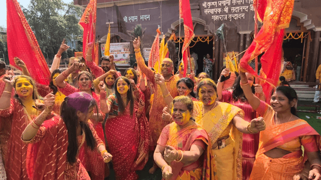 फागुन मेले को लेकर गिरिडीह में धूमधाम से निकला भव्य निशान यात्रा, जय श्री श्याम के जयकारे से गूंजा वातावरण