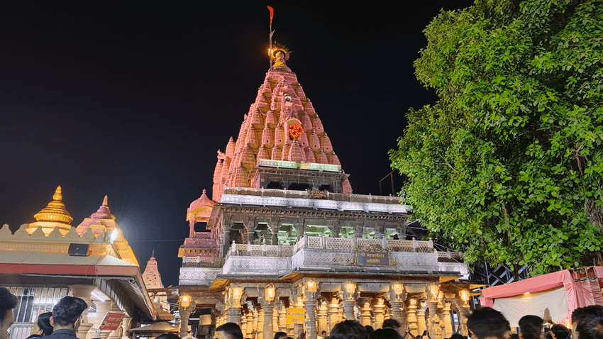 मध्य प्रदेश का यह मंदिर रहता है चंद्रग्रहण से अछूता, नहीं होता कोई भी असर