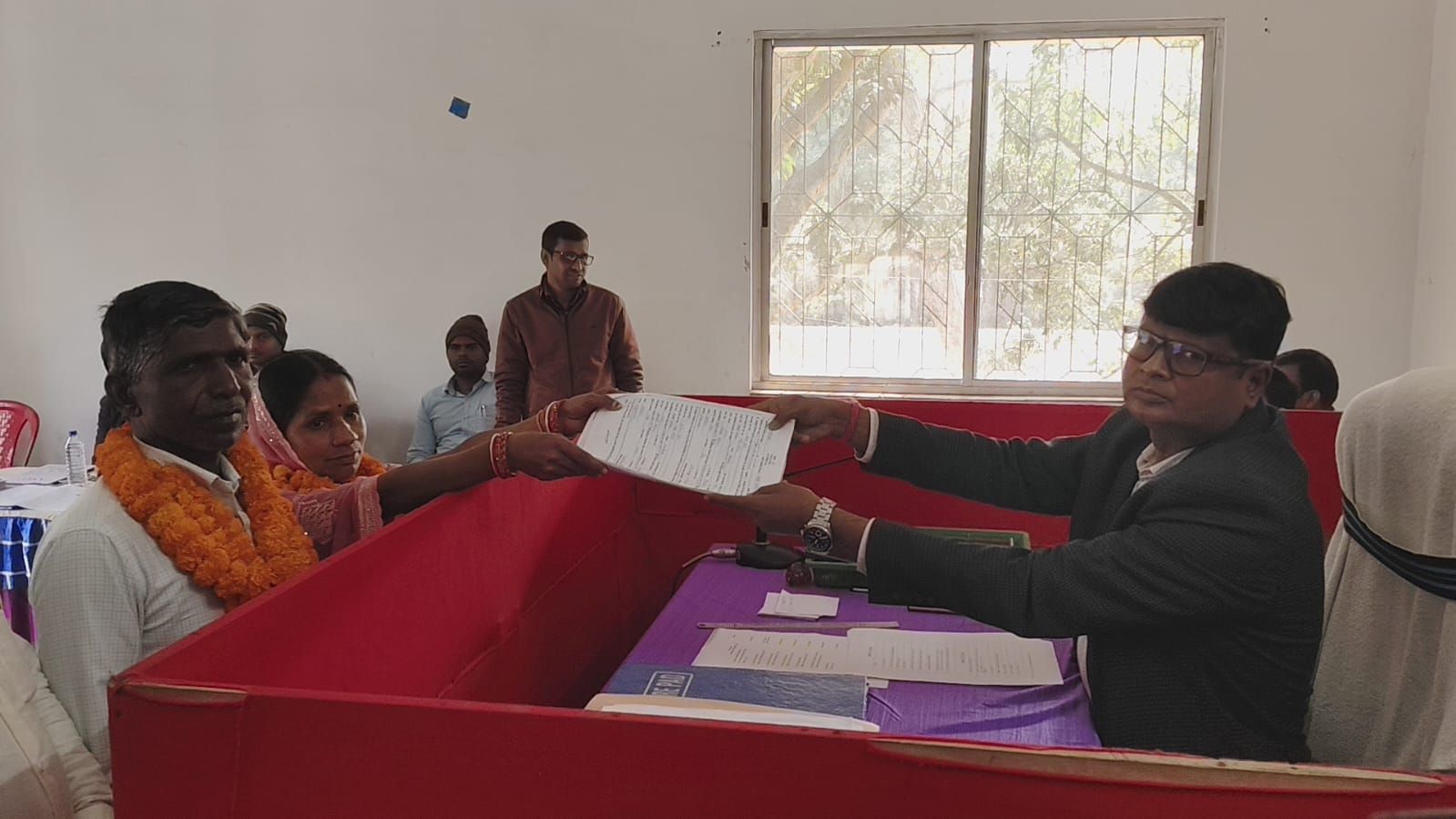 Jharkhand नगर निकाय चुनाव: भाजपा समर्थित शोभा देवी ने दाखिल किया नामांकन, 11 अन्य उम्मीदवारों ने भी भरा पर्चा