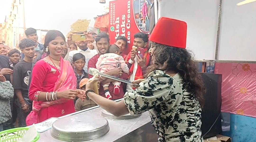 ‘नथुनिये पे गोली मारे’… आखिर कैसी है वो ‘आइसक्रीम गर्ल’, जिसका वीडियो सोशल मीडिया पर है वायरल