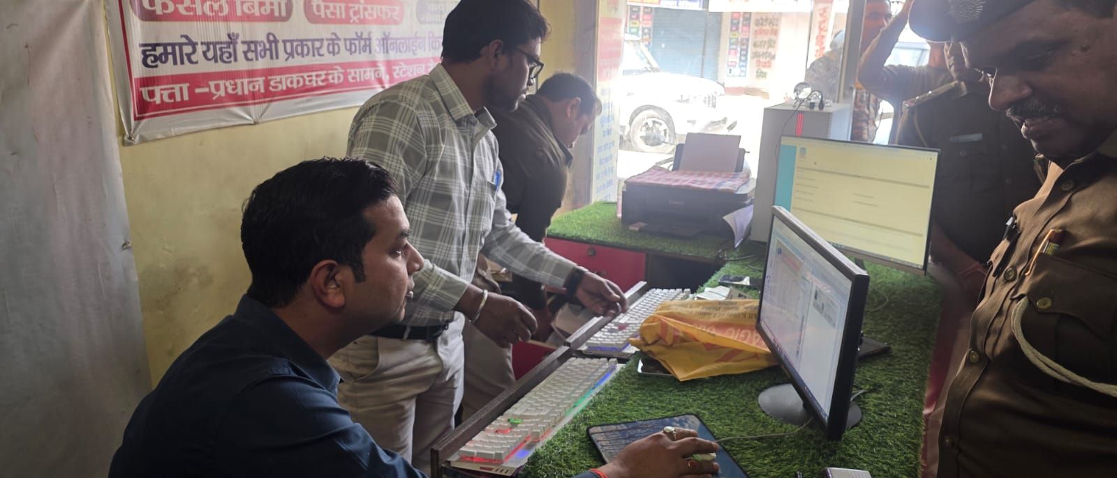 फर्जी डिजिटल सिग्नेचर से सरकारी दस्तावेज बनाने का भंडाफोड़, Motihari में कई Cyber Cafe पर छापेमारी