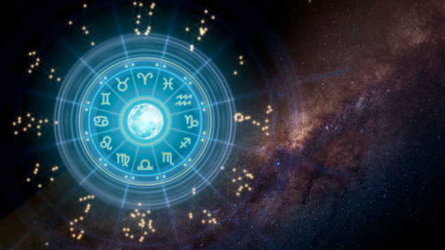 मेष से मीन राशि के जातकों का आज कैसा रहेगा दिन ? जानें क्या कह रहा आपका राशिफल